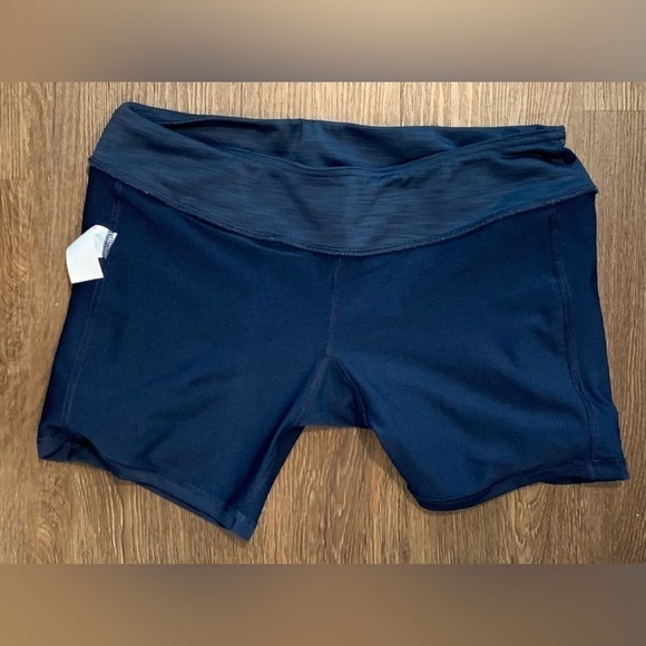 Excellent Condition, Oiselle - Running Skirt w/ Shorts Under -No Pockets, Size 1 - Picture 5 of 9